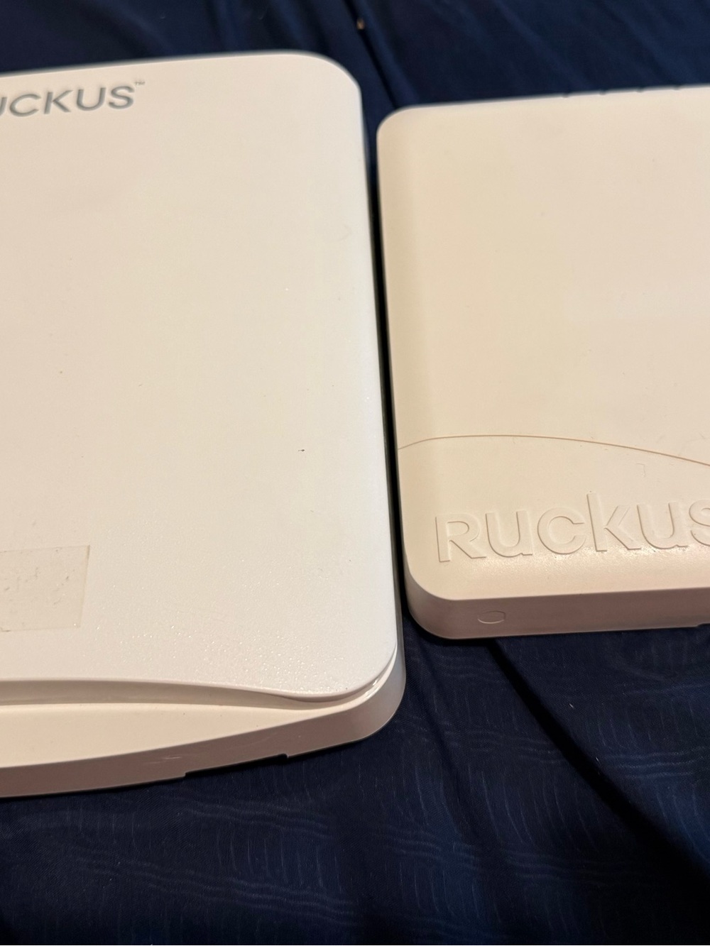 Ruckus R650 Dual-Band Wi-Fi 6 802.11 ax Wireless Access Point r-500 see pics